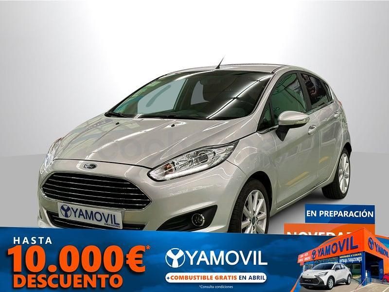 Usado Ford Fiesta Titanium 82 CV (60 kW) 2016 Gris / plata Berlina