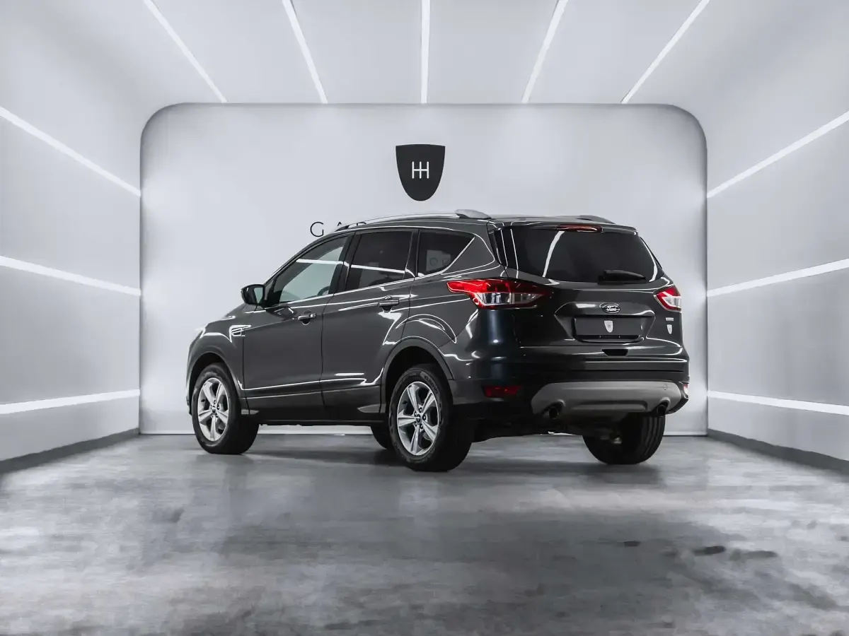 Occasion Ford Kuga Trend 150 PK (110 kW) 2014 Grijs SUV