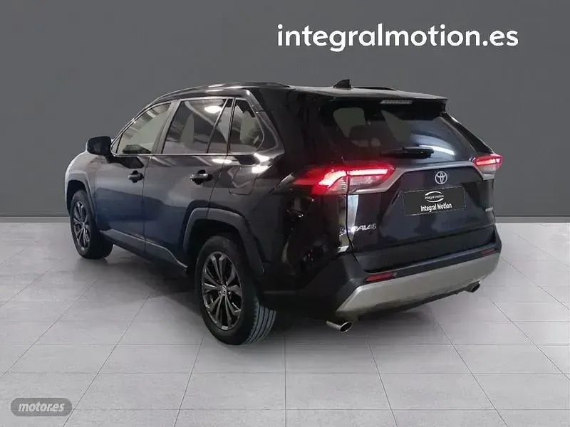 Usado Toyota RAV4 Hybrid Style 218 CV (160 kW) 2022 Negro SUV