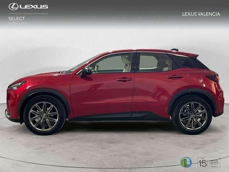 Usado Lexus LBX 2025 Rojo SUV