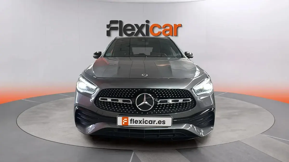 Usado Mercedes GLA200 163 CV (119 kW) 2022 Gris SUV