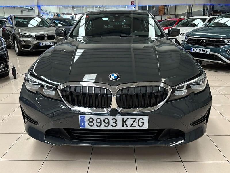 Usado BMW 318 150 CV (110 kW) 2019 Gris / plata Berlina