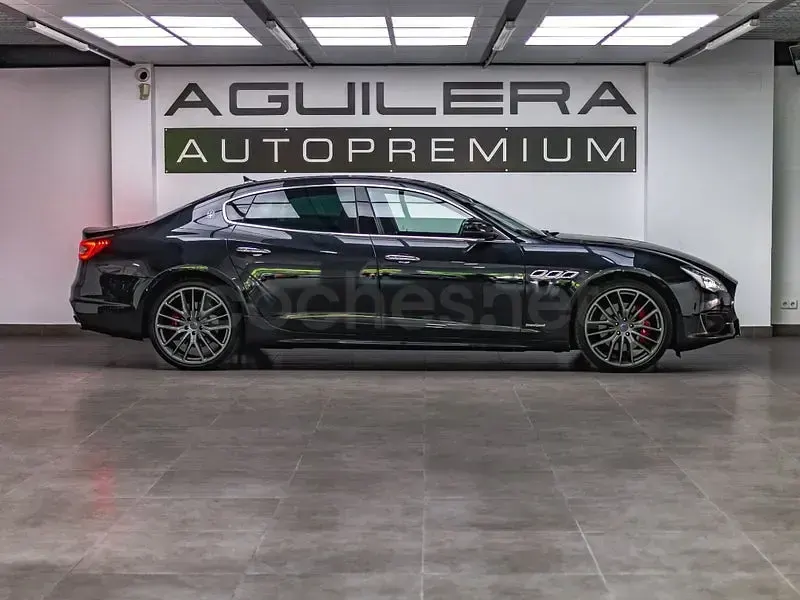 Usado Maserati Quattroporte 430 CV (316 kW) 2018 Negro Berlina