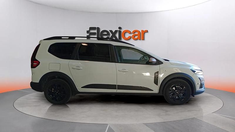 Usado Dacia Jogger Expression 110 CV (80 kW) 2025 Blanco Monovolumen