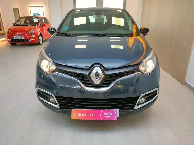 Usado Renault Captur Intens 90 CV (66 kW) 2016 Gris / plata SUV