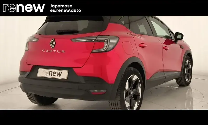 Usado Renault Captur Techno 100 CV (73 kW) 2025 Rojo SUV