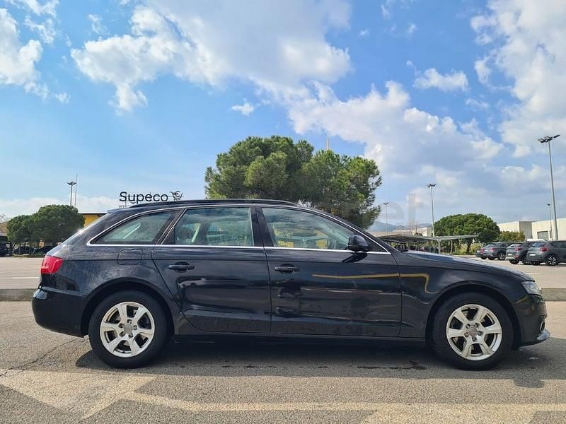 Usado Audi A4 170 CV (125 kW) 2011 Negro Familiar