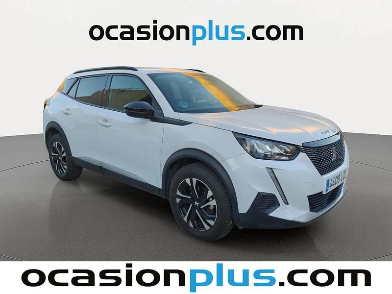 Usado Peugeot 2008 Allure 101 CV (74 kW) 2022 Blanco SUV