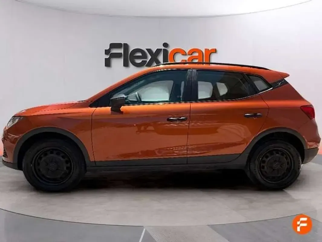 Usado Seat Arona Reference 95 CV (69 kW) 2019 Azul SUV