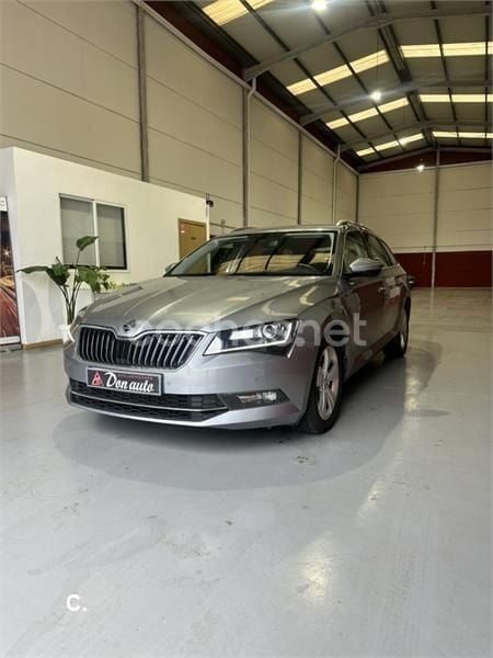 Gris / plata Usado 2019 Skoda Superb Active Familiar | 12.500 € (Buen precio) - Imagen 1/4