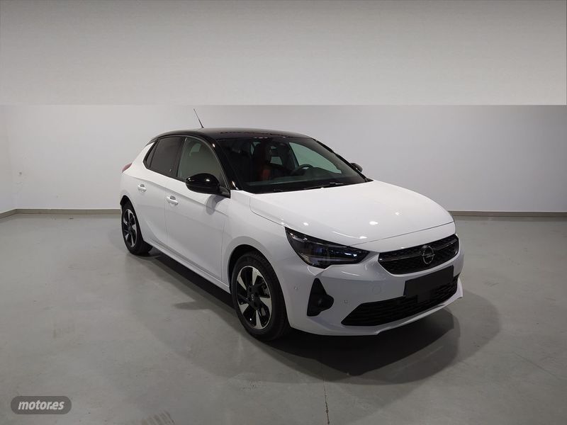 Blanco Usado 2022 Opel Corsa-e GS Line Utilitario | 17.900 € (Super precio) - Imagen 1/4