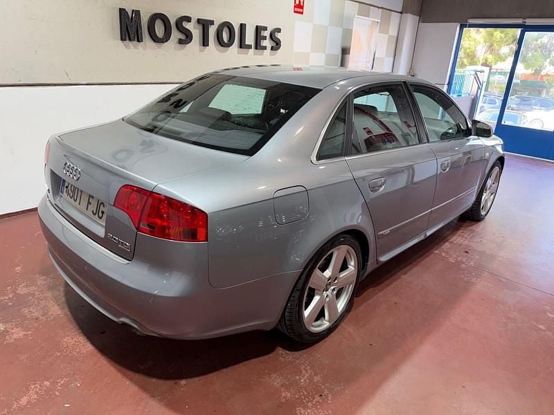 Usado Audi A4 170 CV (125 kW) 2006 Gris / plata Berlina
