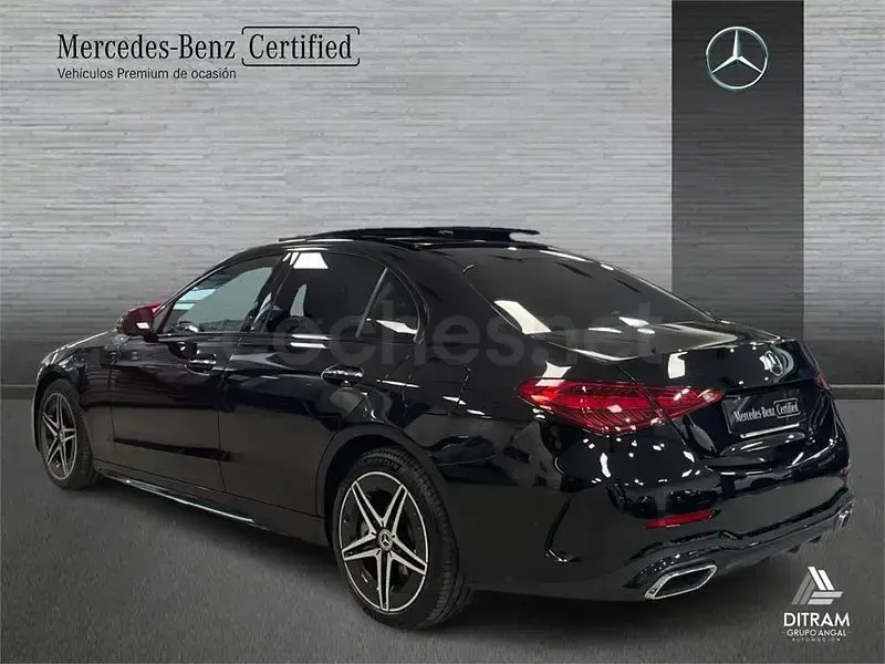 Usado Mercedes C300e AMG line 313 CV (230 kW) 2024 Negro obsidiana Berlina