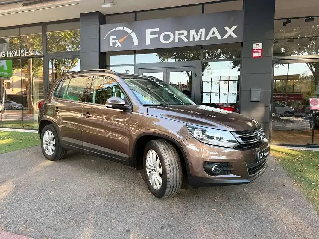Usado VW Tiguan 140 CV (102 kW) 2014 Marrón SUV