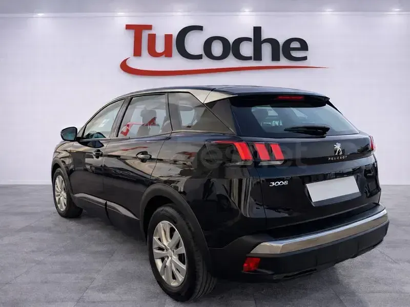 Käytetty Peugeot 3008 Allure 130 HP (95 kW) 2019 Musta Katumaasturi