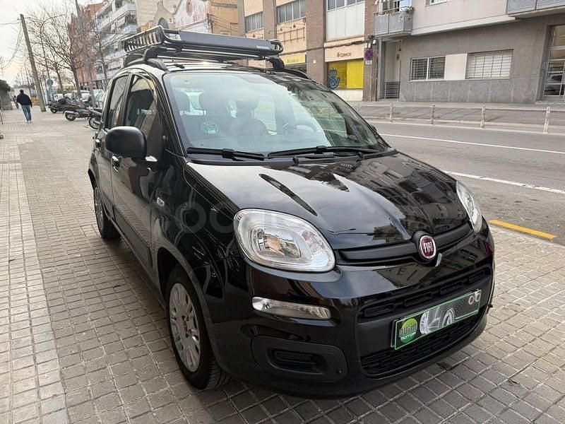 Usado Fiat Panda Lounge 69 CV (50 kW) 2014 Negro Utilitario