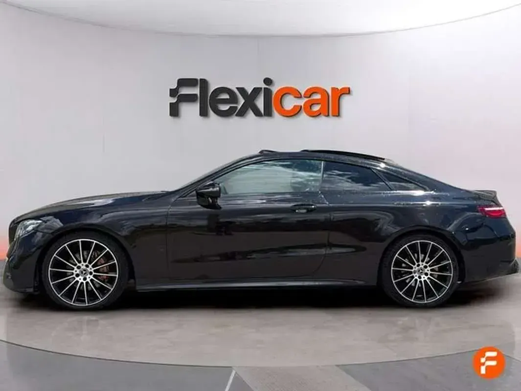 Usado Mercedes E220 194 CV (142 kW) 2020 Negro Coupe