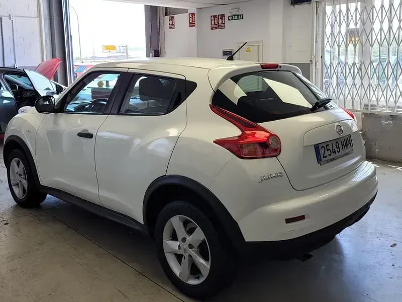 Usado Nissan Juke Acenta 110 CV (80 kW) 2012 Blanco SUV