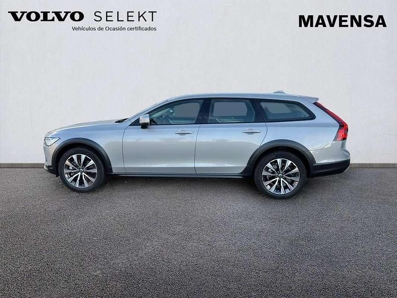 Usado Volvo V90 CC Core 197 CV (144 kW) 2023 Plateado Familiar