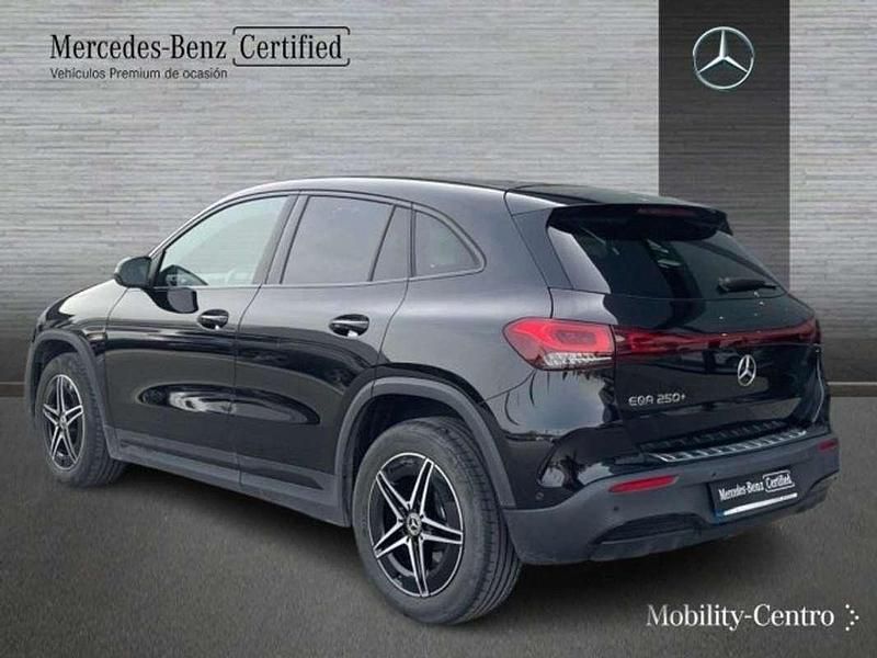 Usado Mercedes EQA250+ AMG line 141 kW (192 CV) 2024 Negro SUV