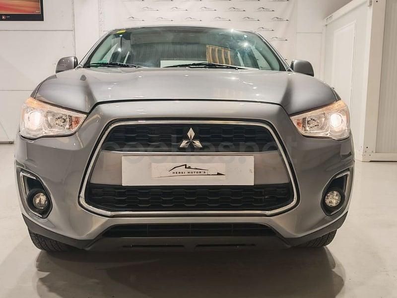 Usado Mitsubishi ASX Motion 117 CV (86 kW) 2013 Gris / plata SUV