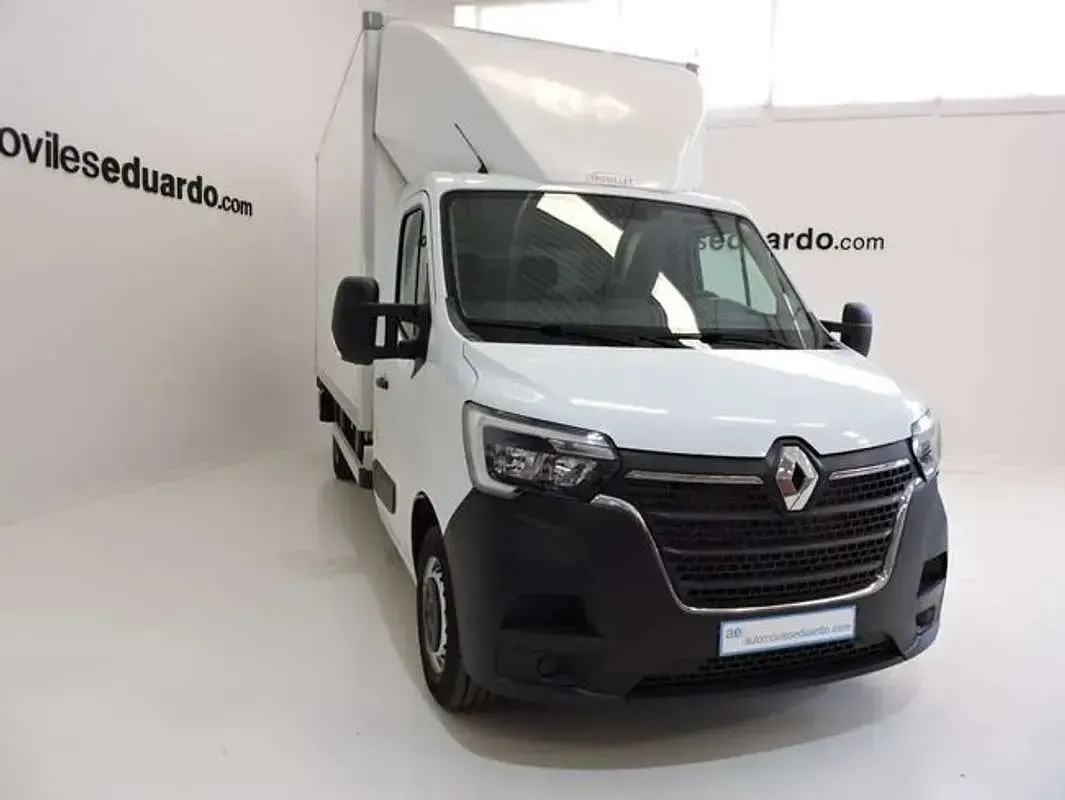 Usado Renault Master 145 CV (106 kW) 2024 Blanco Monovolumen