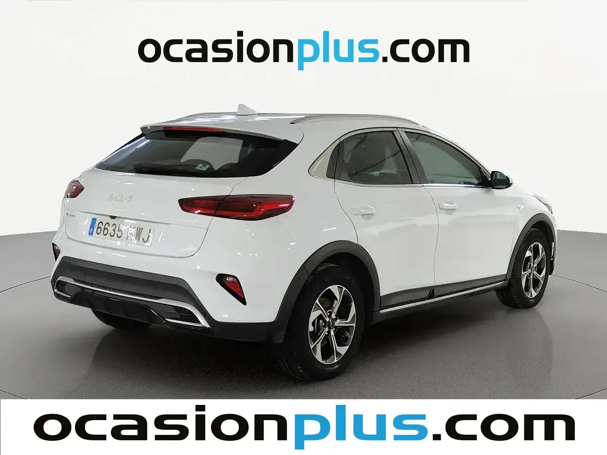 Usado Kia XCeed 100 CV (73 kW) 2024 Blanco SUV