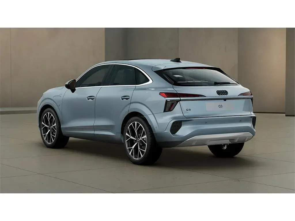 Nuevo Audi Q3 Sportback 272 CV (200 kW) 2025 Gris flecha SUV