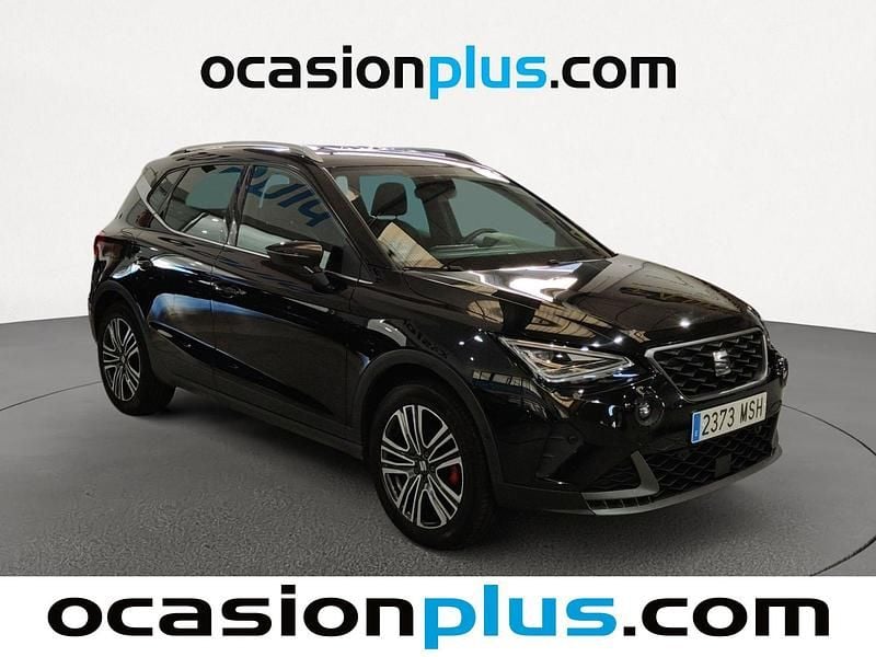 Usado Seat Arona FR 116 CV (85 kW) 2024 Negro SUV
