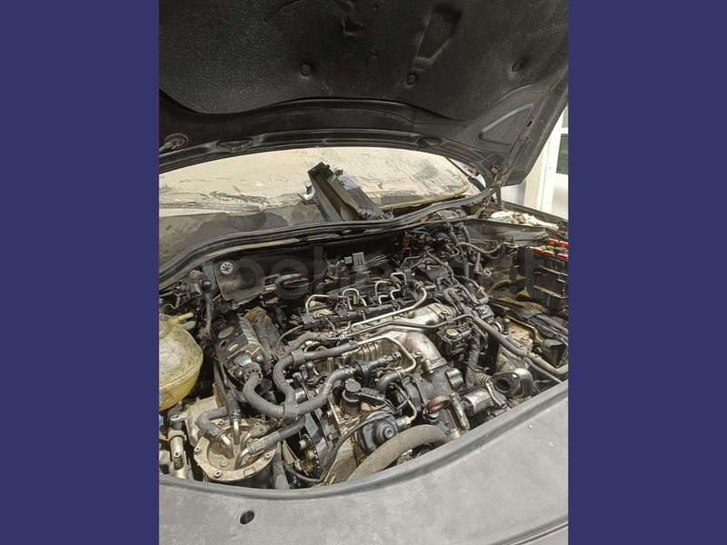 Usado VW Passat 110 CV (80 kW) 2009 Azul Familiar