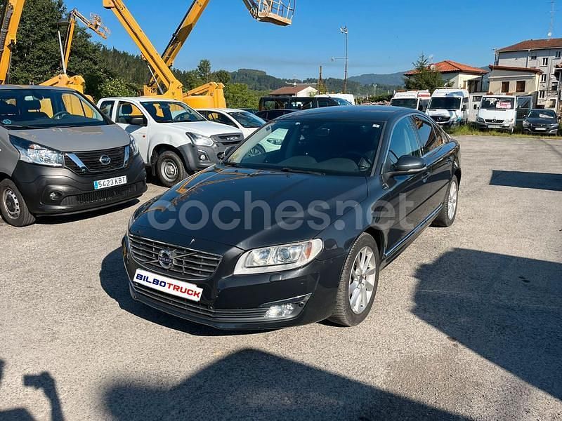Gris / plata Usado 2015 Volvo S80 Momentum Berlina | 11.200 € - Imagen 1/4
