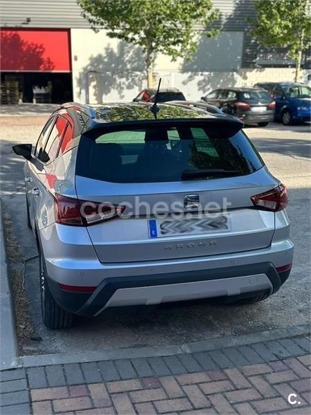 Usado Seat Arona XCELLENCE 95 CV (69 kW) 2019 Gris / plata SUV