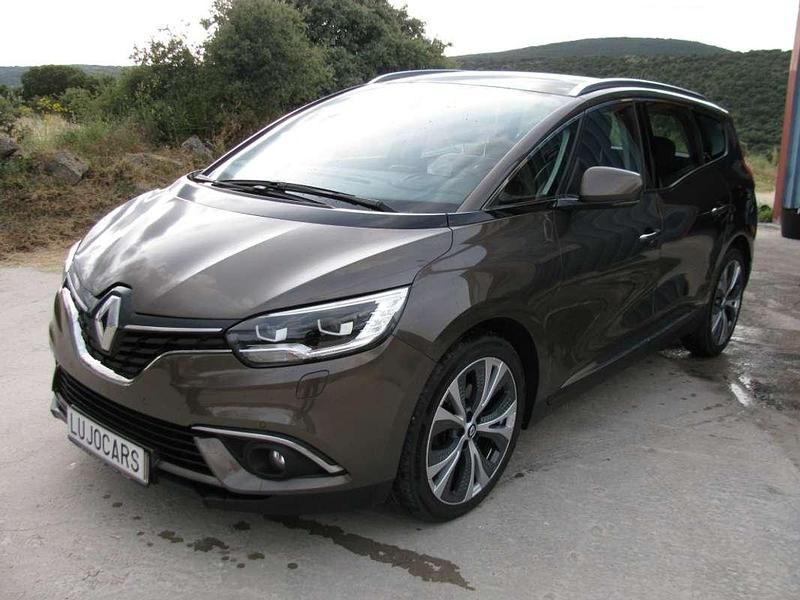 Usado Renault Grand Scénic IV Edition One 131 CV (96 kW) 2017 Marrón Monovolumen