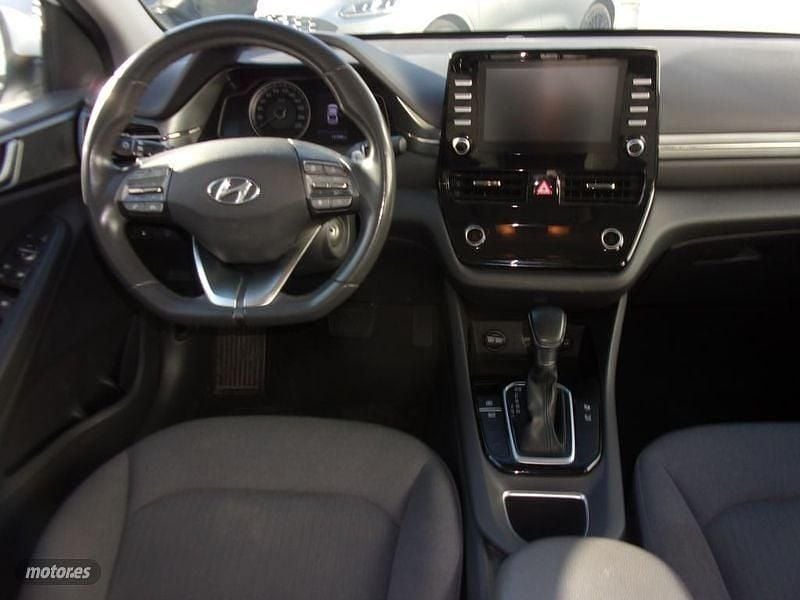 Usado Hyundai Ioniq 141 CV (103 kW) 2020 Blanco Utilitario