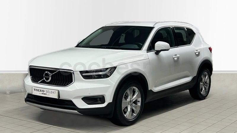 Usado Volvo XC40 Momentum 163 CV (119 kW) 2021 Blanco SUV