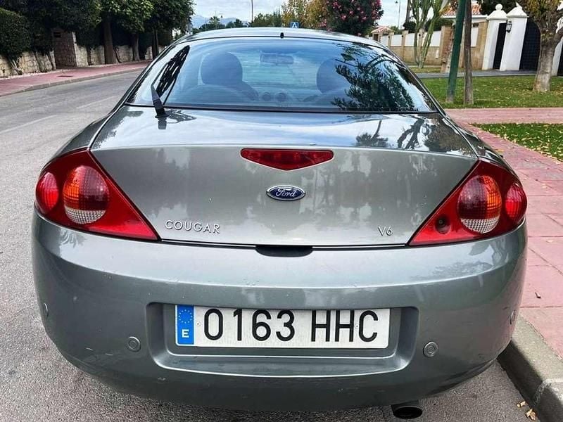 Usado Ford Cougar 116 CV (85 kW) 1999 Gris Coupe