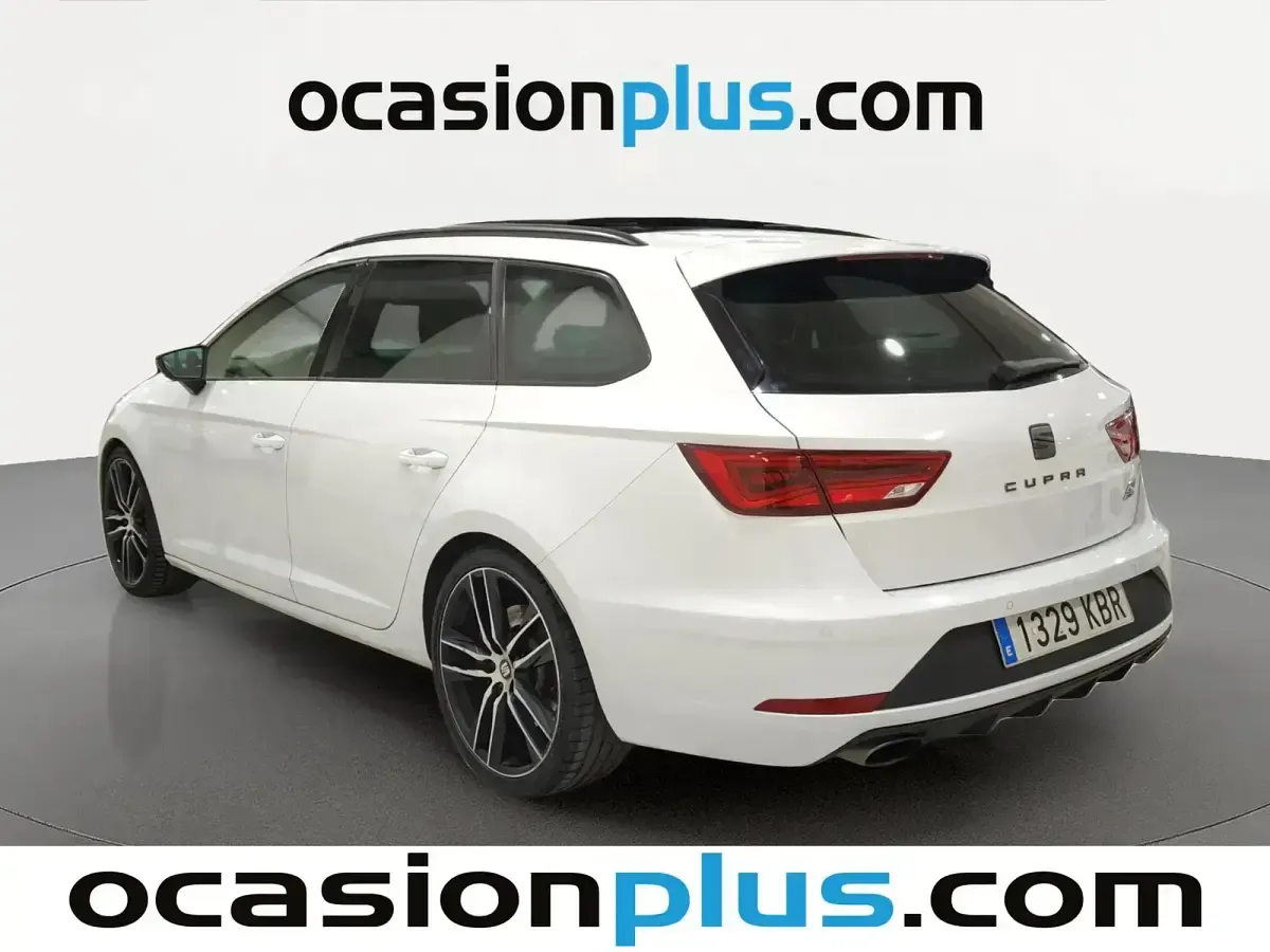 Usado Seat Leon CUPRA 300 CV (220 kW) 2017 Blanco Familiar