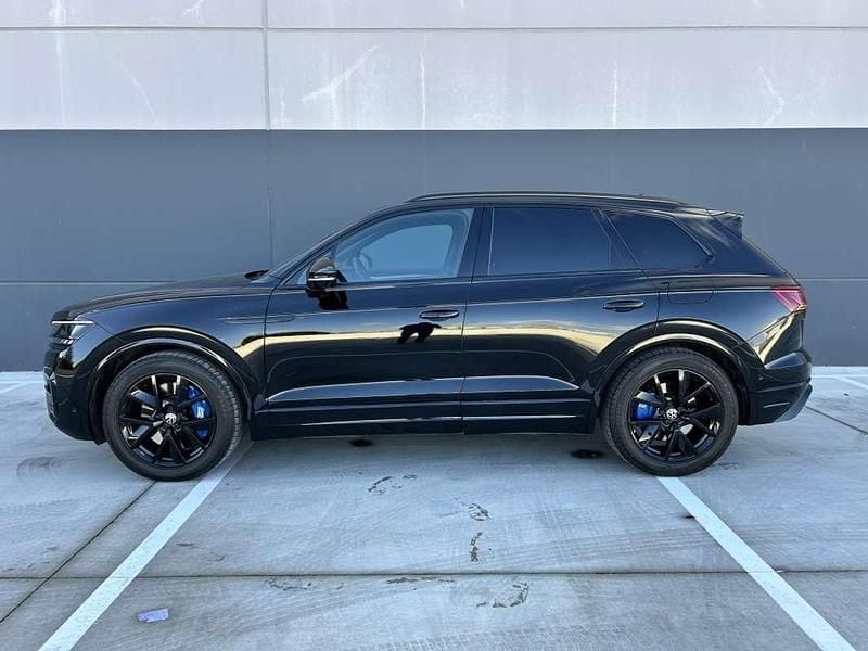 Usado VW Touareg R 340 CV (250 kW) 2021 Negro SUV
