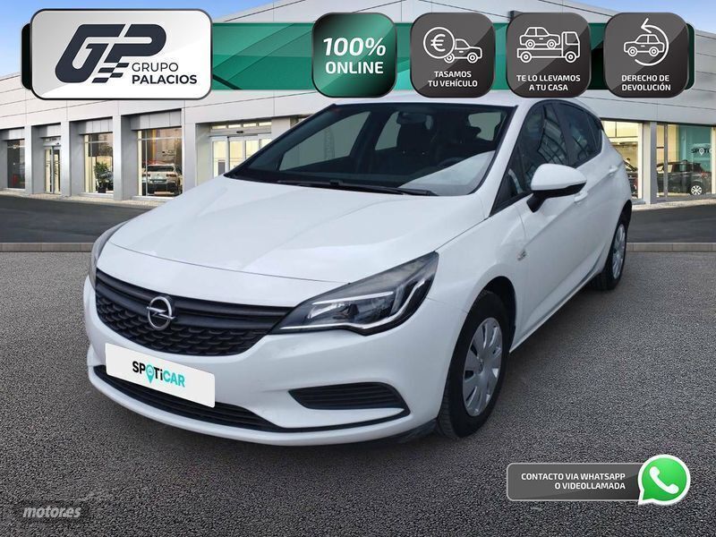 Usado Opel Astra Expression 105 CV (77 kW) 2016 Blanco Berlina