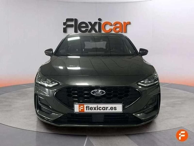 Usado Ford Focus ST-Line 125 HP (91 kW) 2023 Cinzento Sedan