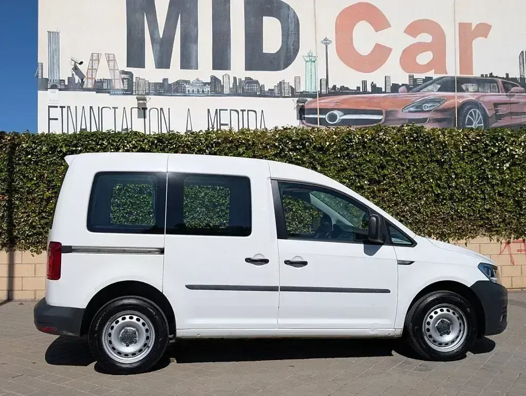 Usado VW Caddy 110 CV (80 kW) 2020 Blanco Monovolumen