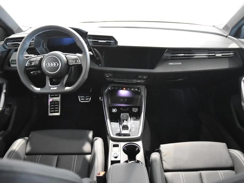 Usado Audi A3 150 CV (110 kW) 2025 Verde