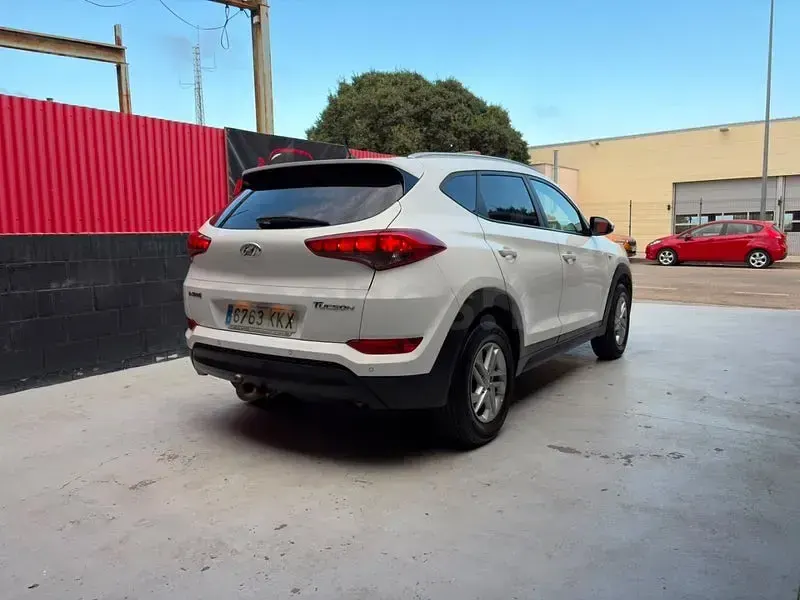 Usado Hyundai Tucson 132 CV (97 kW) 2018 Blanco SUV