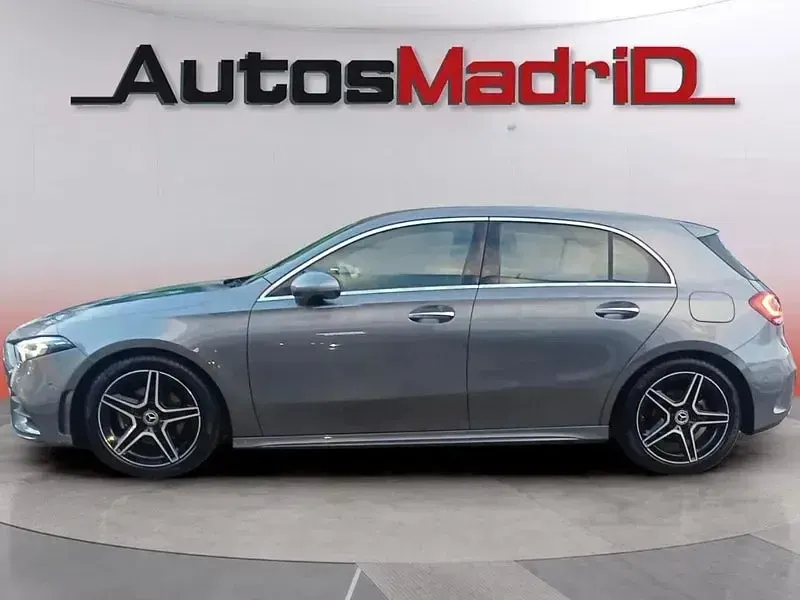 Usado Mercedes A200 150 CV (110 kW) 2019 Gris / plata Berlina