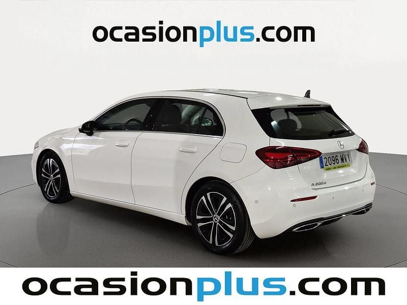 Usado Mercedes A200 Advanced 150 CV (110 kW) 2024 Blanco Utilitario