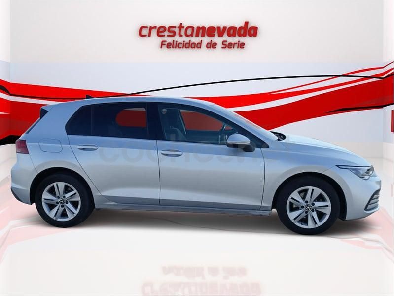 Usado VW Golf VIII Life 110 CV (80 kW) 2023 Gris / plata Berlina
