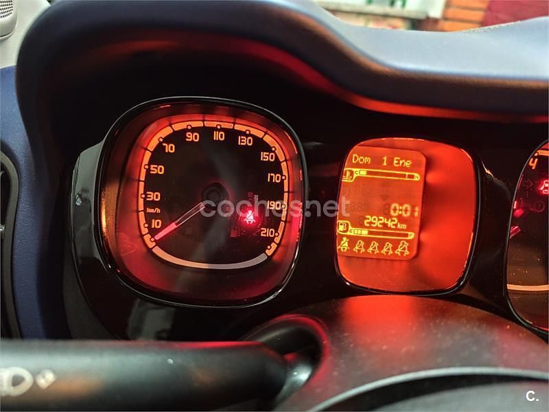 Usado Fiat Panda Lounge 69 CV (50 kW) 2014 Blanco Utilitario