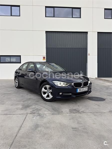 Usado BMW 320 Efficient Dynamics 163 CV (119 kW) 2015 Azul Berlina