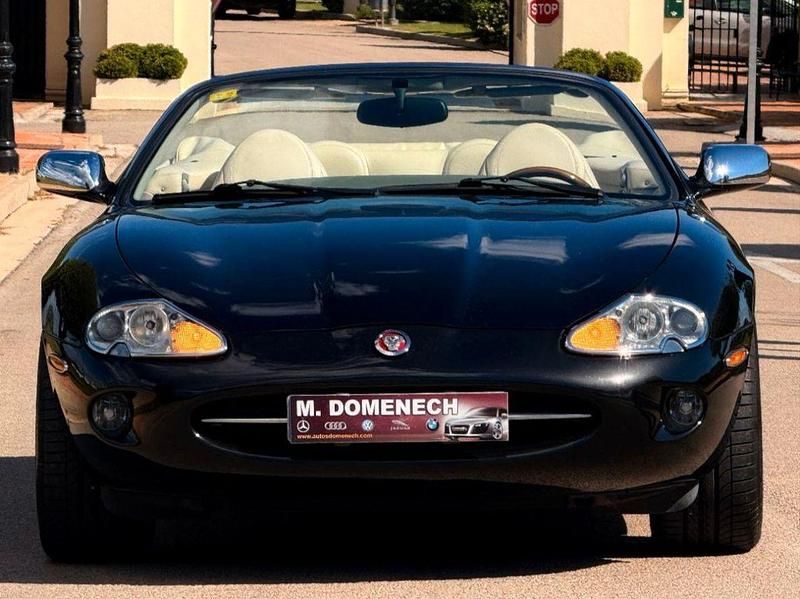 Usado Jaguar XK8 290 CV (213 kW) 1998 Negro Descapotable
