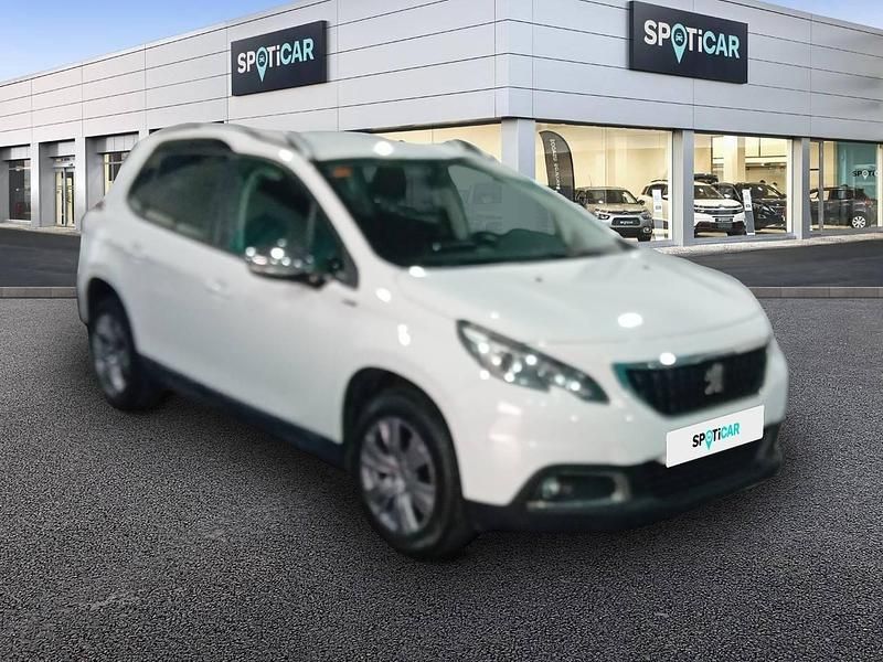 Usado Peugeot 2008 Style 100 CV (73 kW) 2017 Blanco SUV